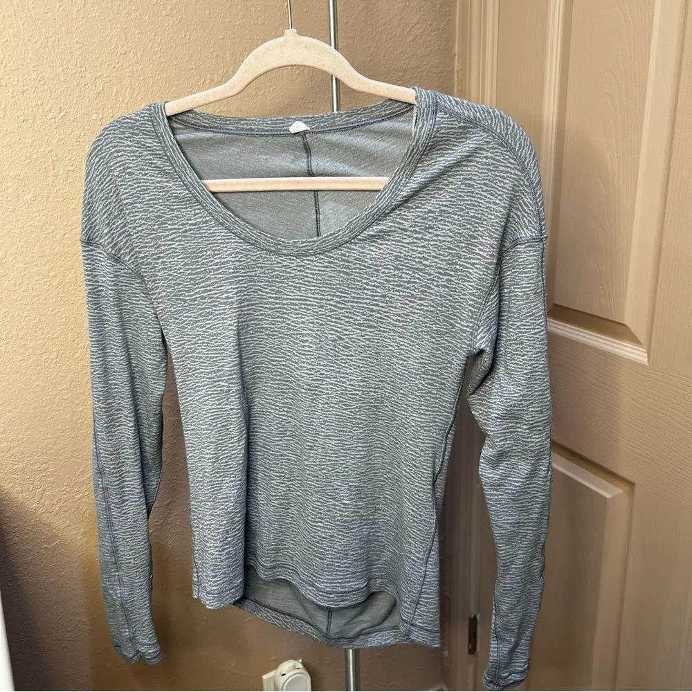 Lululemon Meant to Move Long Sleeve Athletic Tee